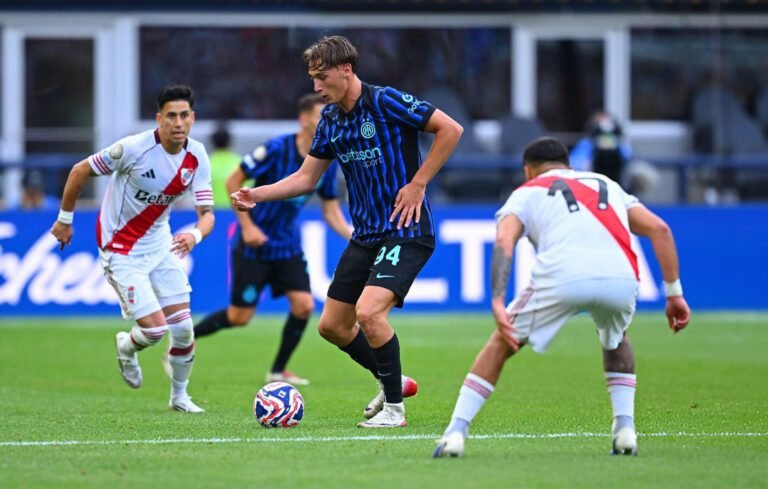 Francesco Pio Esposito, de apenas 19 años, anotó el 1-0 de Inter de Milán ante River Plate.