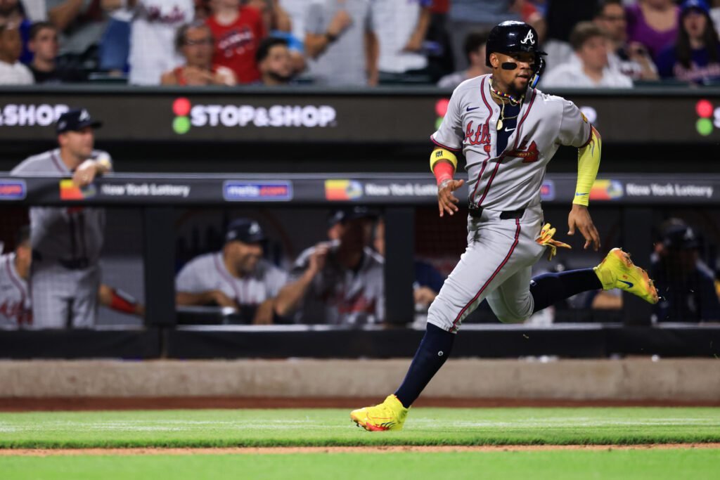 Ronald Acuña Jr. llega a 200 bases robadas y hace historia con los Bravos de Atlanta 1 Ronald Acuña Jr.