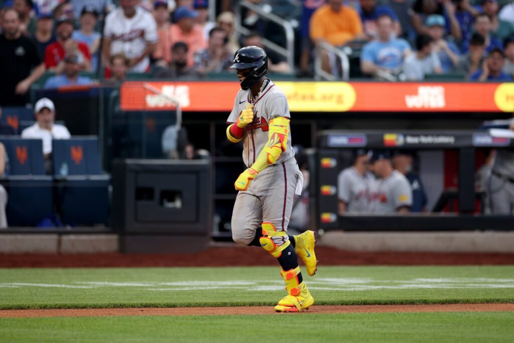 Ronald Acuña Jr. llega a 200 bases robadas y hace historia con los Bravos de Atlanta 8 Ronald Acuña Jr.