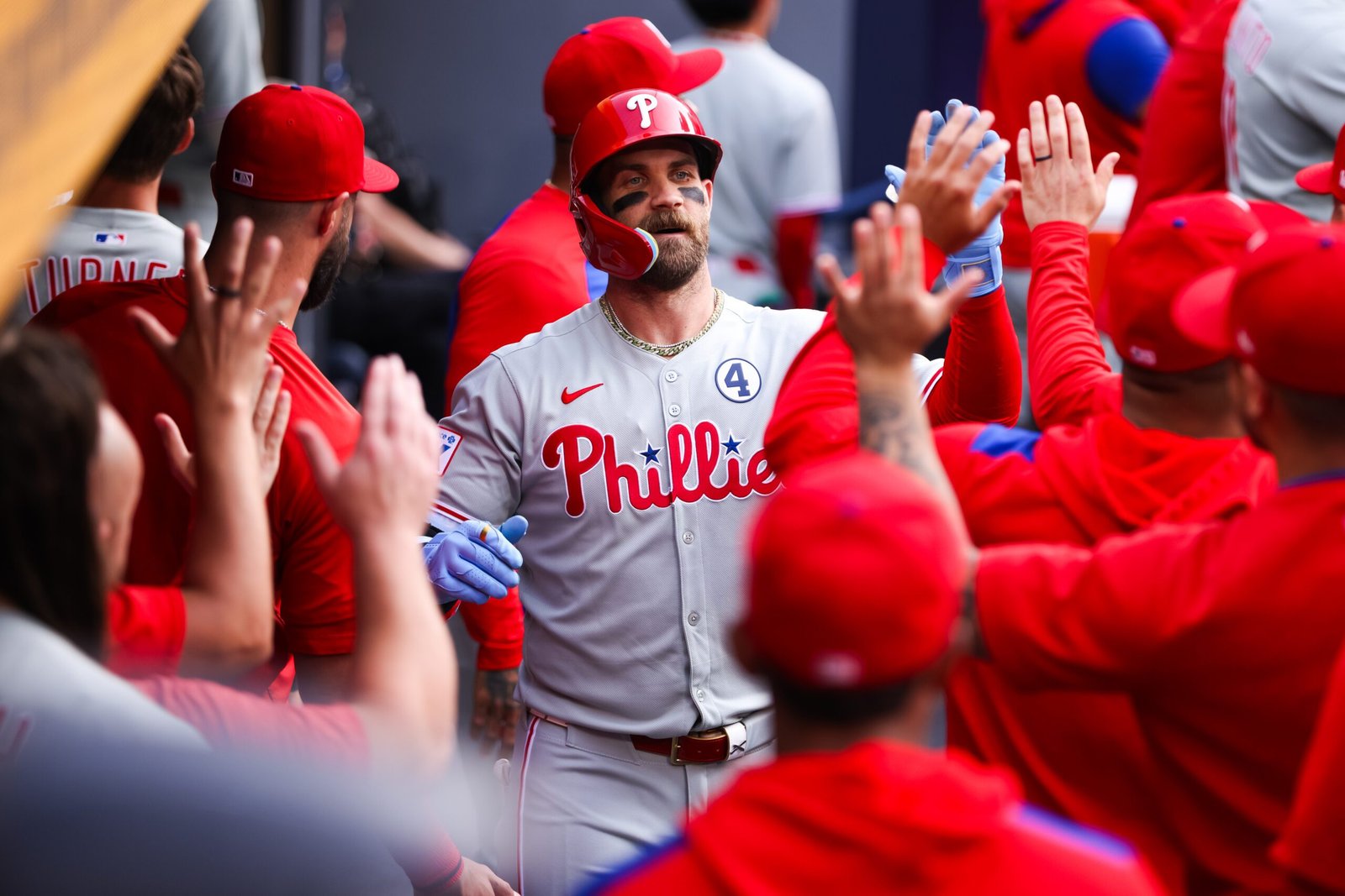 Andrés Giménez regresa al lineup de los Blue Jays con derrota ante Phillies 1 philadelphia phillies v toronto blue jays scaled