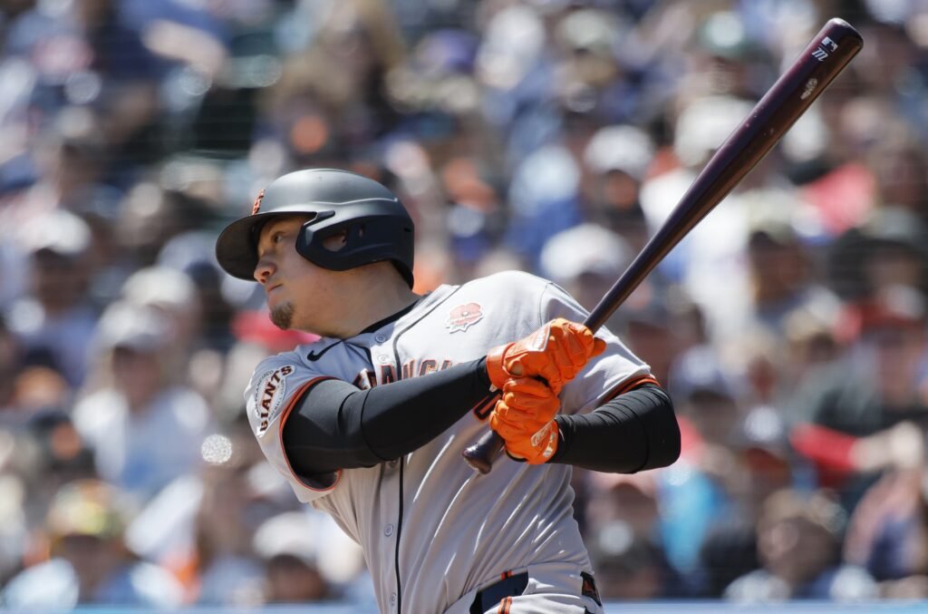 Venezolanos con más jonrones en lo que va de temporada 2025 de MLB 1 Wilmer Flores entre los venezolanos jonroneros