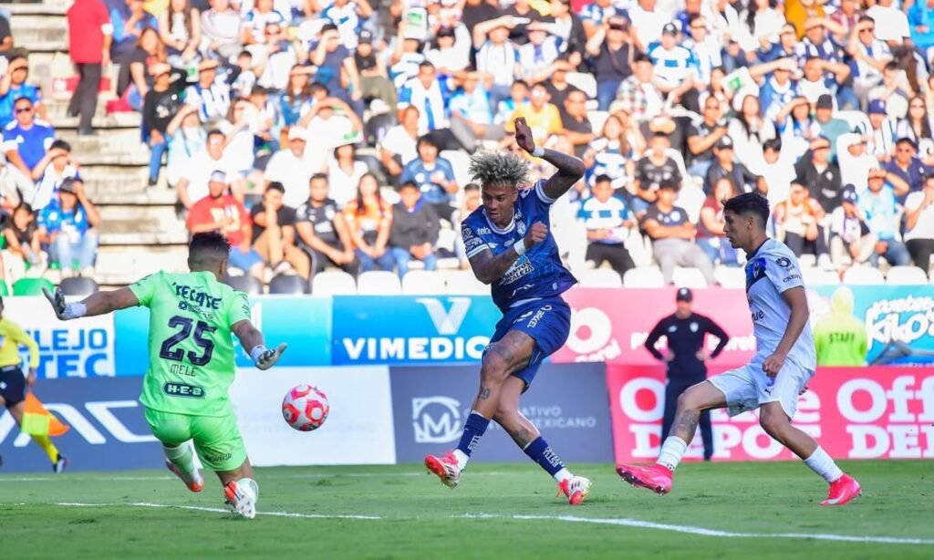 La explosión de Jhonder Cádiz en Pachuca, ¿se reflejará en la Vinotinto? 6 Jhonder Cádiz se estrenó con gol y asistencia con Pachuca.