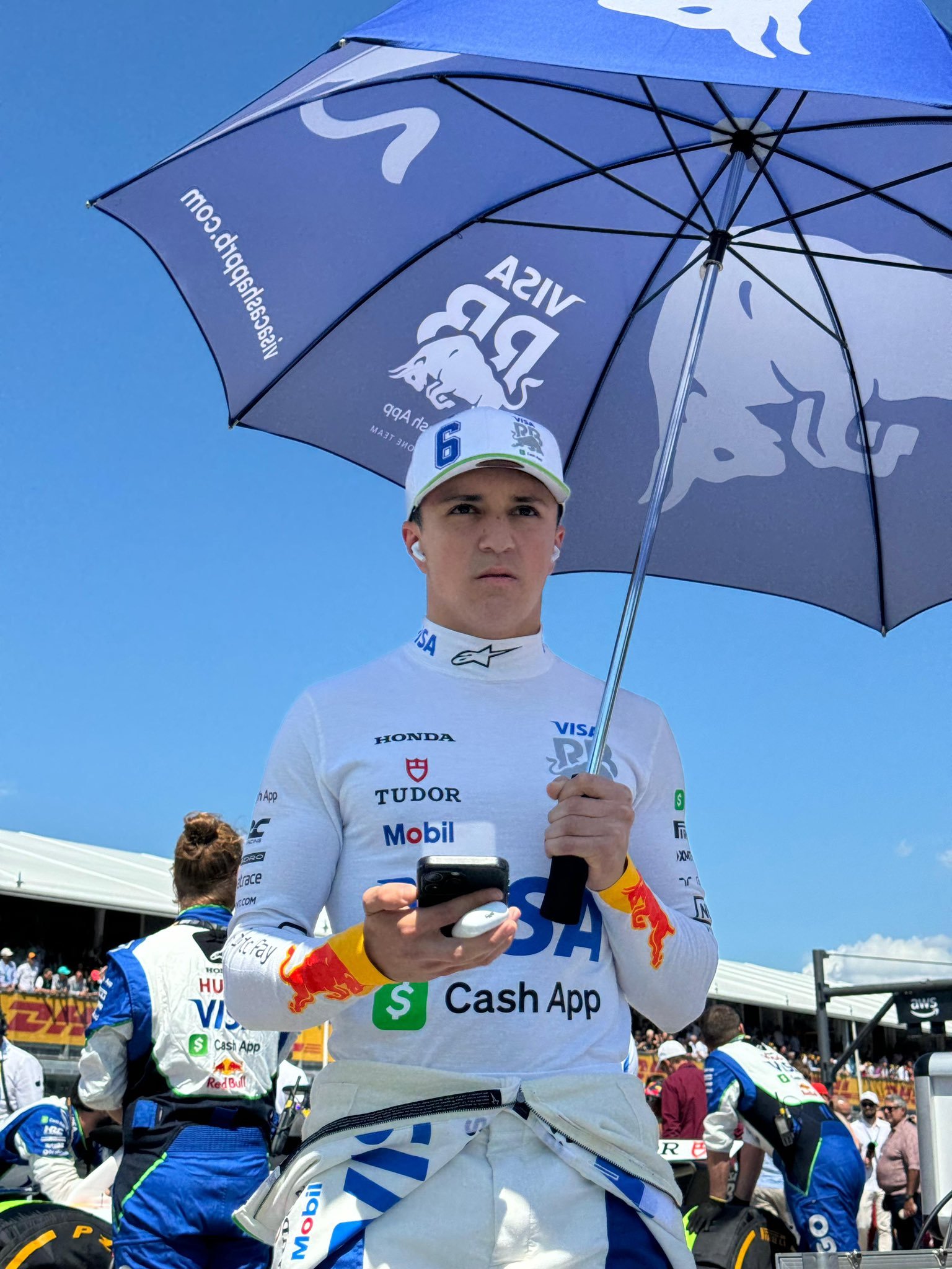 Racing Bulls y una línea continuista en la primera mitad de año 1 GrO7SZ5X0AAAFC