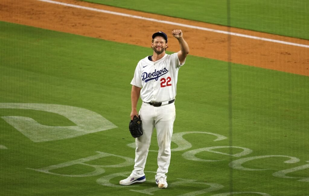 Clayton Kershaw se une al club de los tres mil ponches ante su afición 2 Clayton Kershaw