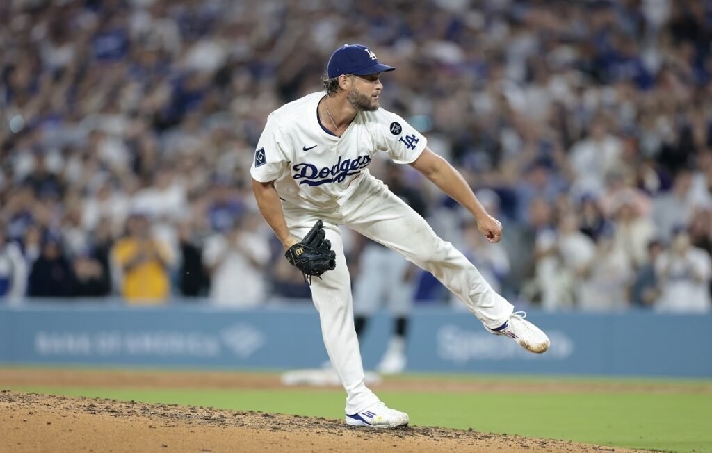 Clayton Kershaw se une al club de los tres mil ponches ante su afición 1 Clayton Kershaw