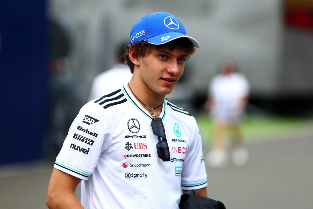 ¿Es Isack Hadjar es el mejor rookie de la temporada 2025 de la F1? 1 rookie