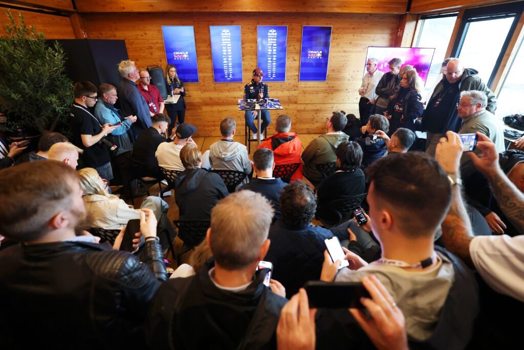 Max Verstappen: "Solo espero estar en el equipo adecuado en 2026" 2 Verstappen