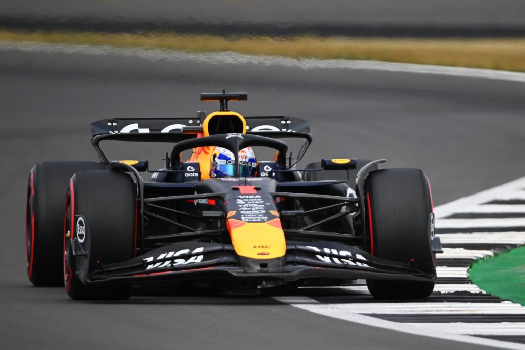Max Verstappen le arrebata la pole a los McLaren en el GP de Gran Bretaña 2025 8 Verstappen