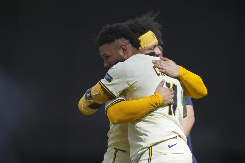 Jackson Chourio sella la barrida ante los Dodgers y se afianza en su gran momento 1 los angeles dodgers v milwaukee brewers 1