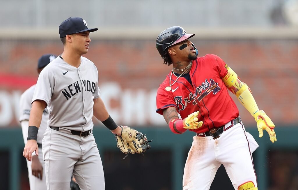 Ronald Acuña Jr brilló con el guante y el bate en triunfo de Bravos de Atlanta 3 Ronald Acuña Jr