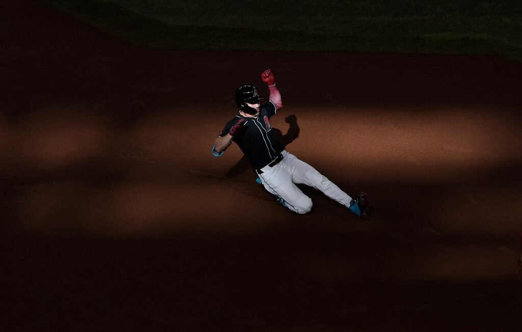 Pese a rumores de cambios, Eugenio Suárez se enfoca en castigar a los lanzadores rivales 3 Eugenio Suarez