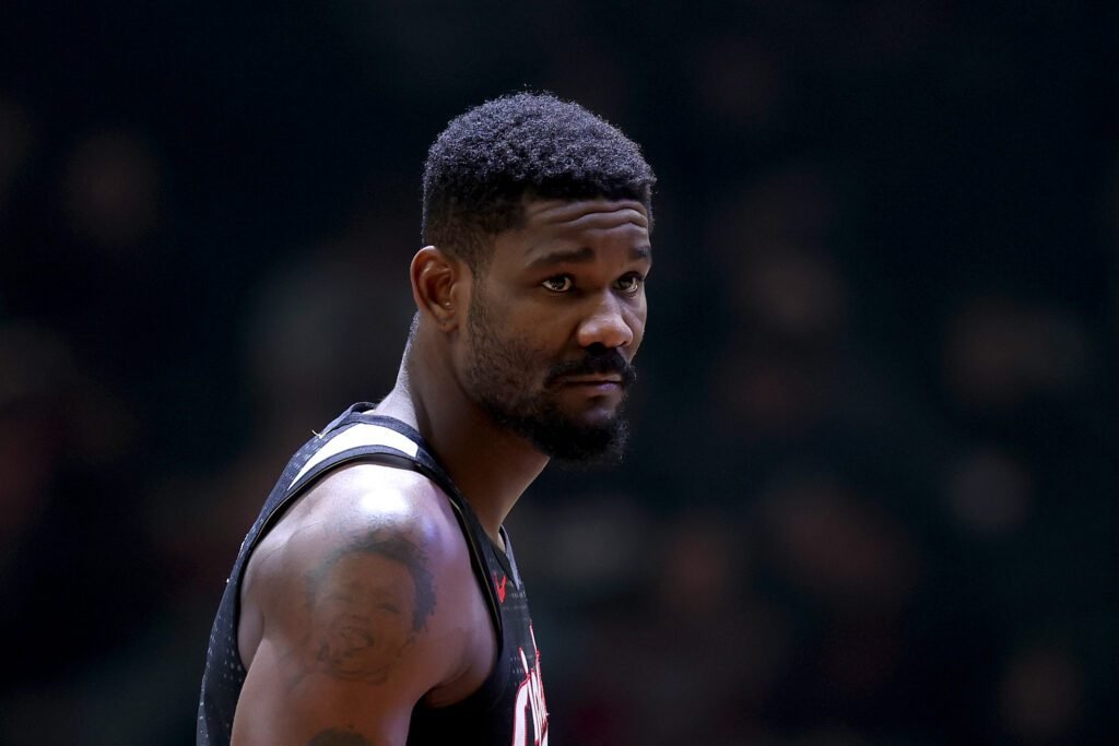 La razón por la que los Lakers no serán favoritos en 2025-2026 2 DeAndre Ayton
