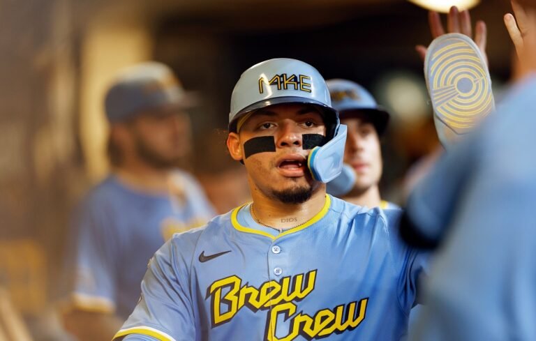 Home 28 William Contreras