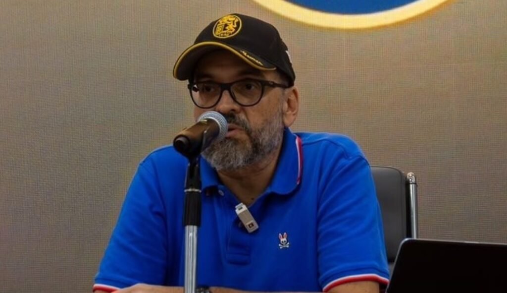 Juan Carlos Escobar deja el cargo de presidente de Leones del Caracas 1 Juan Carlos