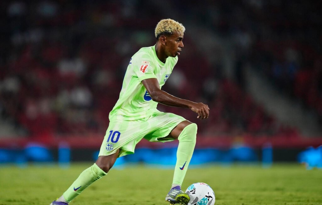 Barcelona derrotó 3-0 a Mallorca en nuevo recital de Lamine 4 Lamine Yamal anotó y asistió en la victoria de Barcelona sobre Mallorca.