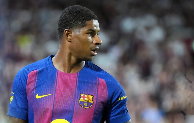 Marcus Rashford anotó su primer gol como jugador del Barcelona.