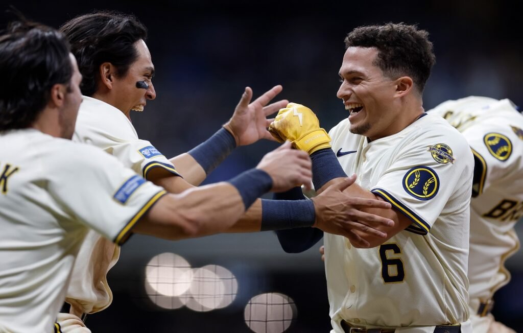 William Contreras superó en duelo de batazos a Gabriel Moreno en victoria de Cerveceros 3 William Contreras