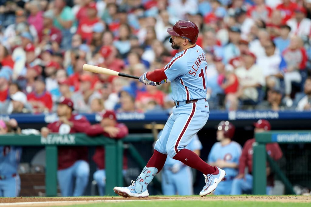 Kyle Schwarber castiga a los Bravos con cuatro jonrones y logra varios récords 1 Kyle Schwarber