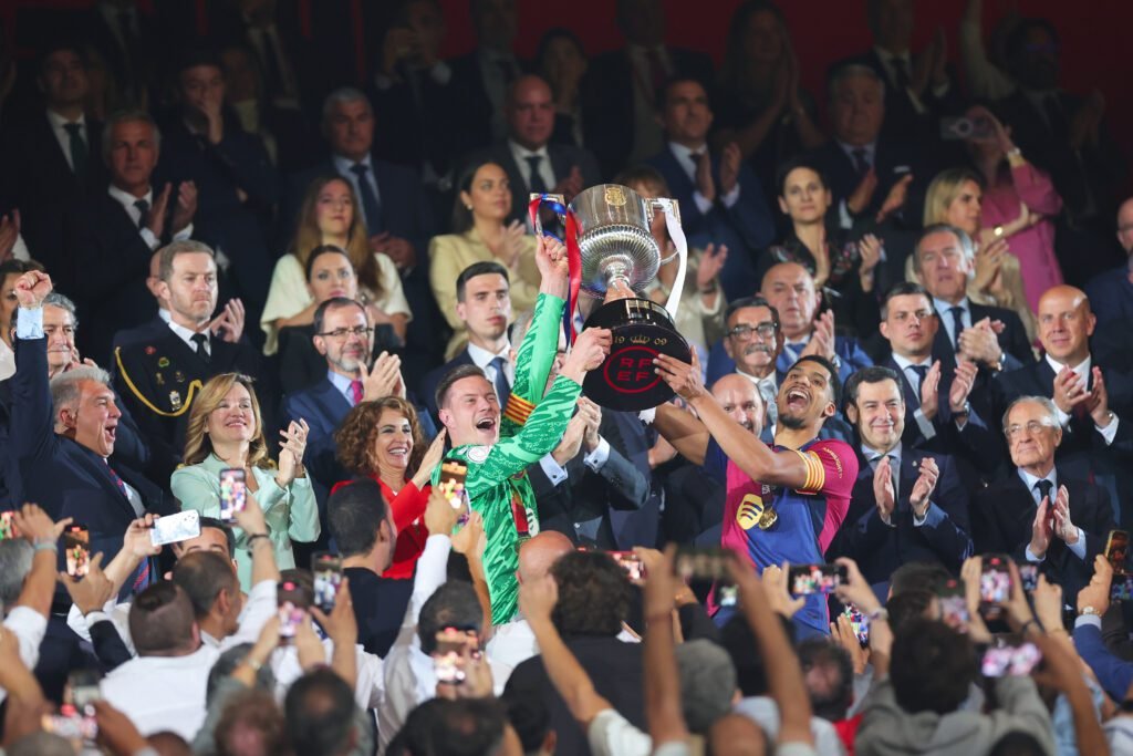 Caso Ter Stegen: Cronología del conflicto entre el capitán del Barça y el club 4 Ter Stegen