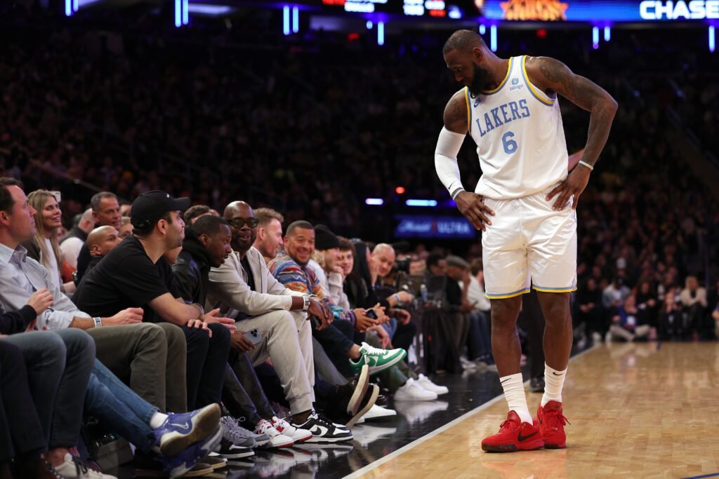 Opciones de LeBron James para la temporada 26-27: Último año en Lakers, nuevo equipo o retiro 1 LeBron James