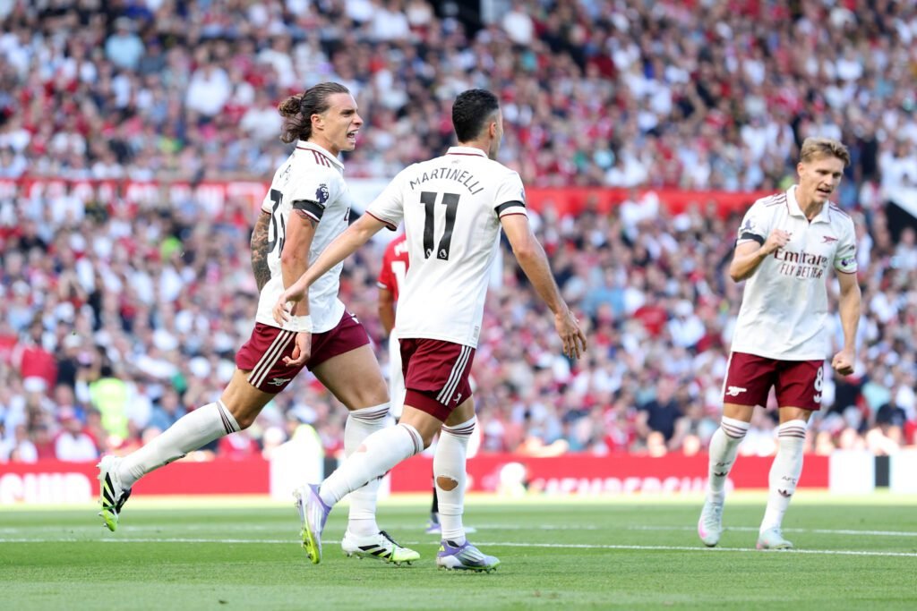 Arsenal arranca con victoria en la Premier: Calafiori decidió el duelo ante el United 2 Arsenal