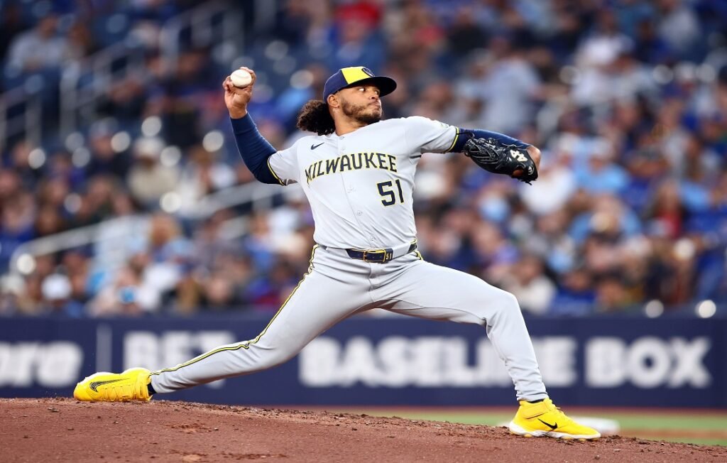 MLB: Freddy Peralta arriba a la Gran Manzana tras megacambio por dos prospectos 2 Freddy Peralta