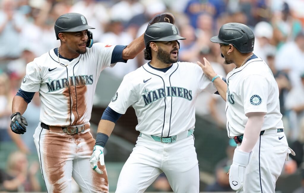 Eugenio Suárez exhibió su poder por segundo juego al hilo y Seattle se llevó sufrida serie ante San Diego 2 Eugenio Suárez