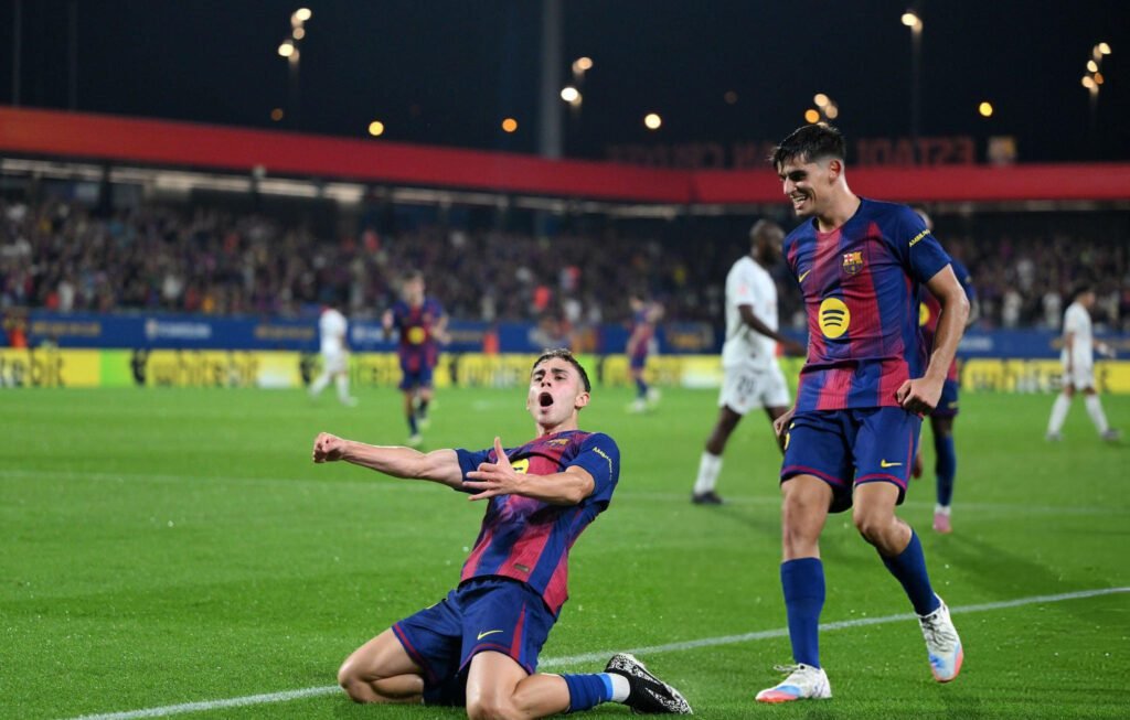 Barcelona, sin piedad con Valencia: victoria 6-0 por La Liga 3 Fermín anotó doblete en la victoria de Barcelona sobre Valencia.