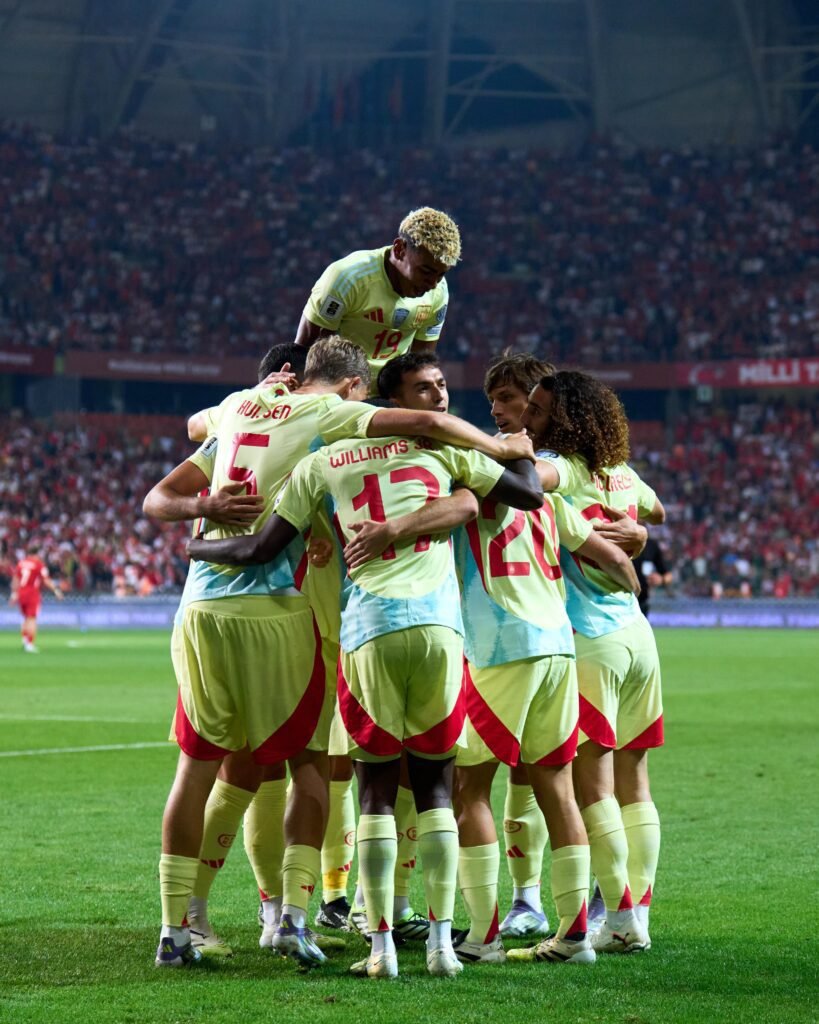 España, otra generación ganadora, otro fútbol exquisito 10 G0RAiMyXsAEOra