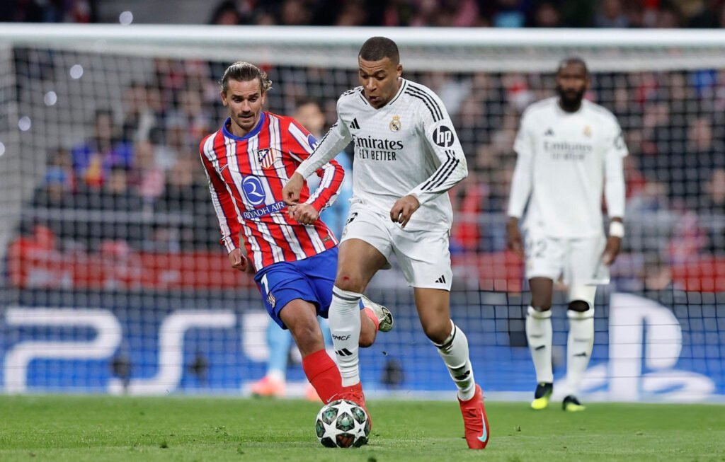 Previa Atlético de Madrid vs Real Madrid: posibles alineaciones y dónde ver el derbi 2 Franceses en distintas trincheras: Antoine Griezmann con el Atlético, Kylian Mbappé con Real Madrid.