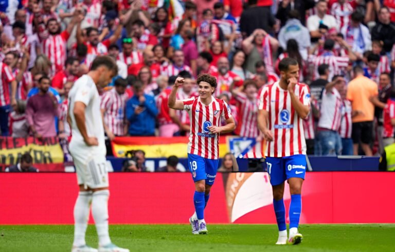 Julián Álvarez anotó doblete en la manita de Atlético de Madrid contra Real Madrid.