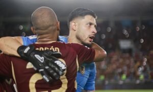 Salomón Rondón y Rafael Romo, los pilares de la selección de Venezuela. Foto FVF.