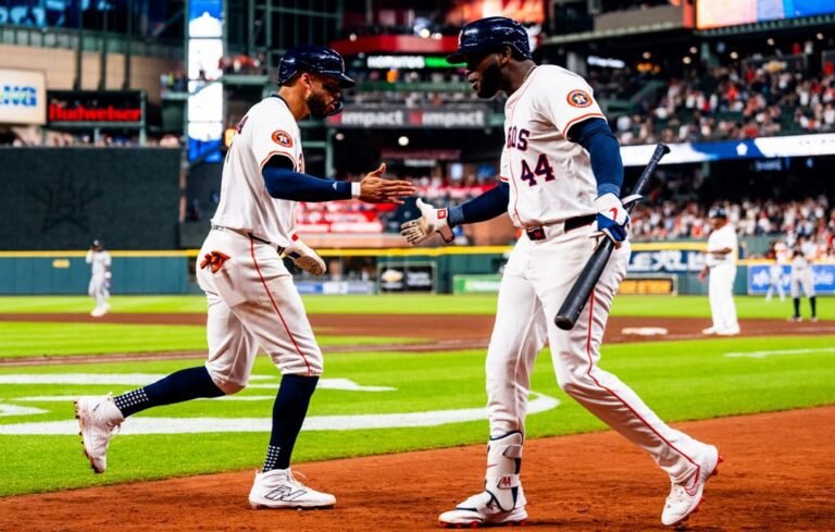Home 28 MLB