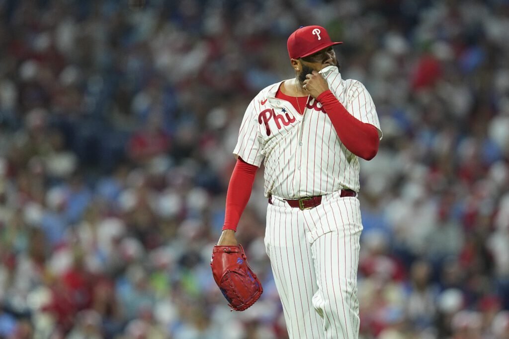 José Alvarado se despide de la temporada 2025 1 José Alvarado