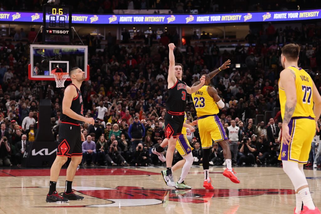 Josh Giddey, la nueva cara los Bulls tras su millonaria extensión 2 Josh Giddey