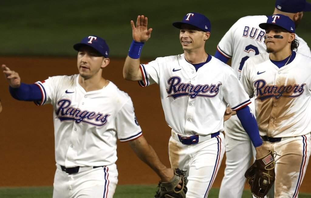 Marineros, Astros y Rangers se juegan todo por dos puestos de Postemporada 3 Marineros de Seattle