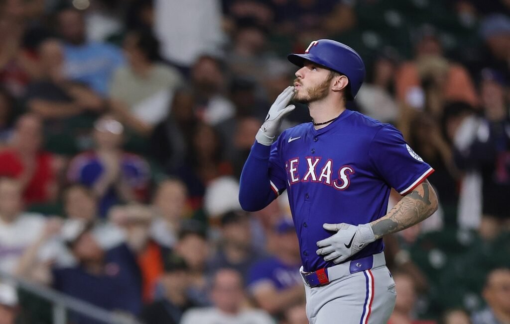 Astros de Houston se afianza en Comodín de la Liga Americana al imponerse a Rangers de Texas 3 Astros de Houston