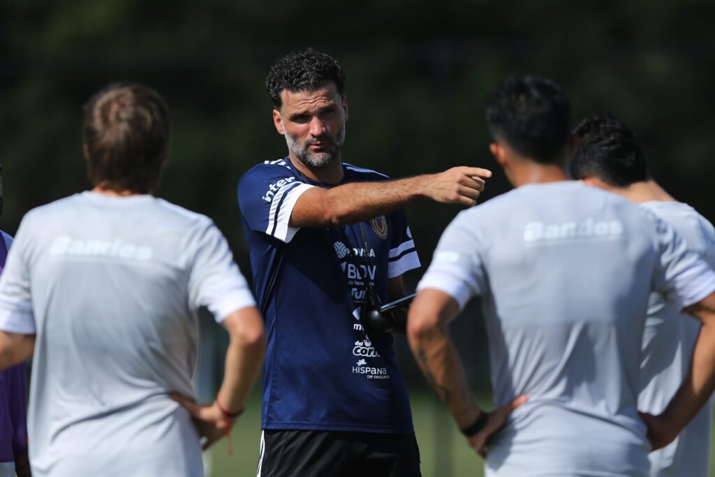 Vizcarrondo: “Quiero estar a la altura de las circunstancias” 4 Oswaldo Vizcarrondo. Foto: FVF.