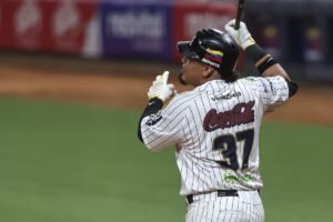 Aldrem Corredor de Leones del Caracas