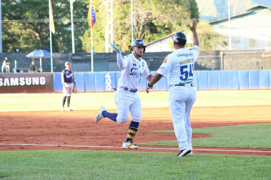 Tigres de Aragua inician con fuerza la temporada y lucen favoritos 5 Tigres de Aragua
