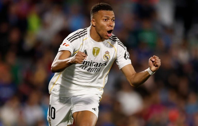 Mbappé llegó a 10 goles con Real Madrid en la temporada.