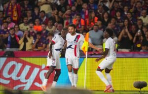 PSG venció al Barcelona con gol de Goncalo Ramos al término del encuentro.