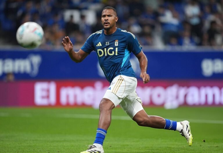 Salomón Rondón jugó 65 minutos en la derrota del Oviedo ante el Espanyol.