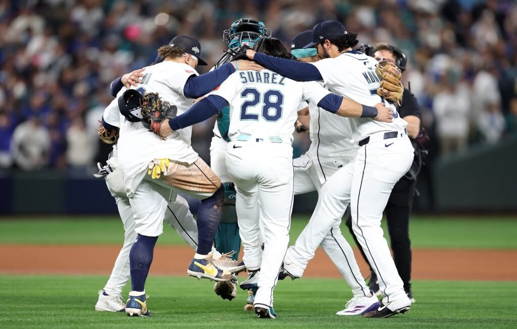 Seattle a un juego de pasar a la Serie Mundial gracias al poder de Eugenio Suárez 3 Eugenio Suárez