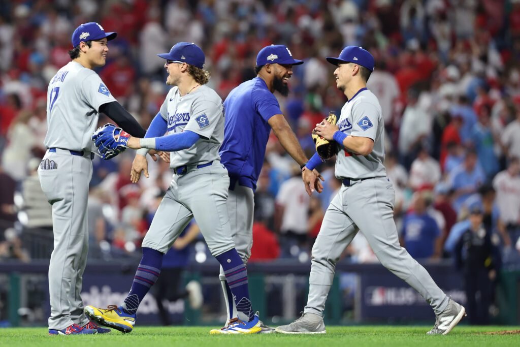 Los Dodgers de Los Ángeles ganan los dos en Filadelfia y ponen un pie en la Serie de Campeonato 5 Dodgers de Los Ángeles