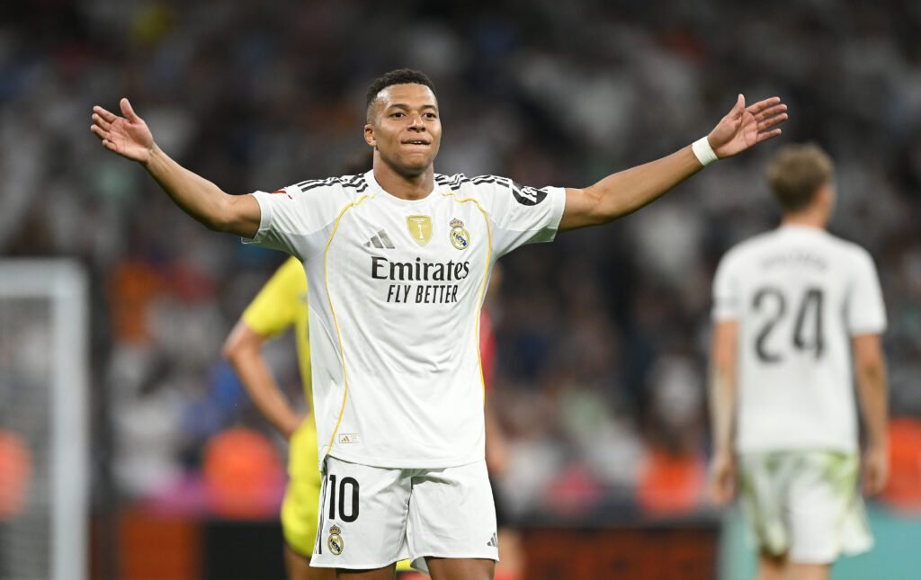 Vinicius y Mbappé lideran el triunfo del Real Madrid ante Villarreal 3 real madrid cf v villarreal cf laliga ea sports