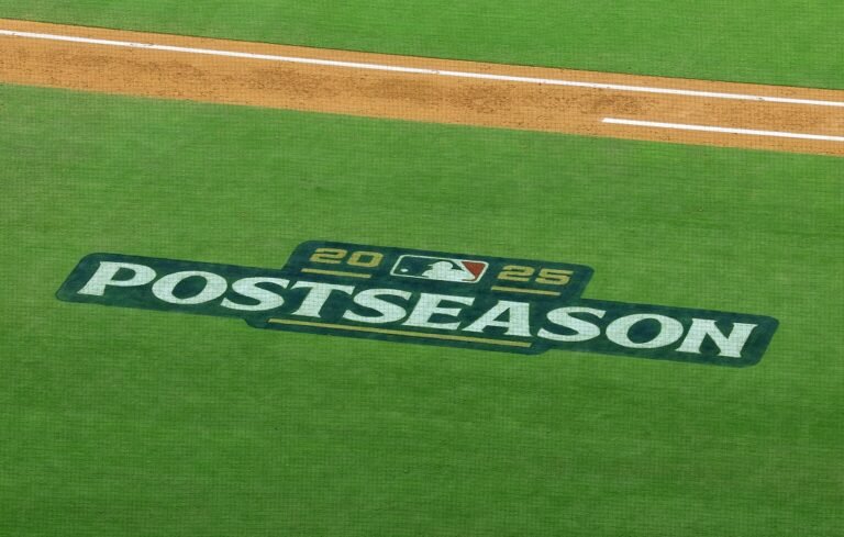 Home 30 MLB