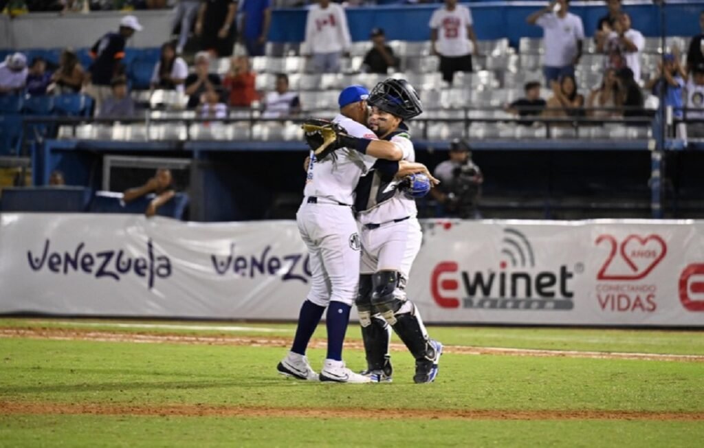 Magallanes hunde a los Tigres, quien suma seis derrotas al hilo 1 Magallanes
