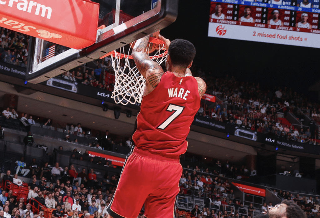 Miami Heat continúa su racha de victorias con Herro de vuelta en la madera 1 Miami Heat sigue su racha de victorias.