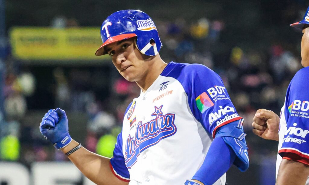 Jadher Areinamo iguala a Pablo Sandoval como el tercer novato con más jonrones en un año 1 Jadher Areinamo